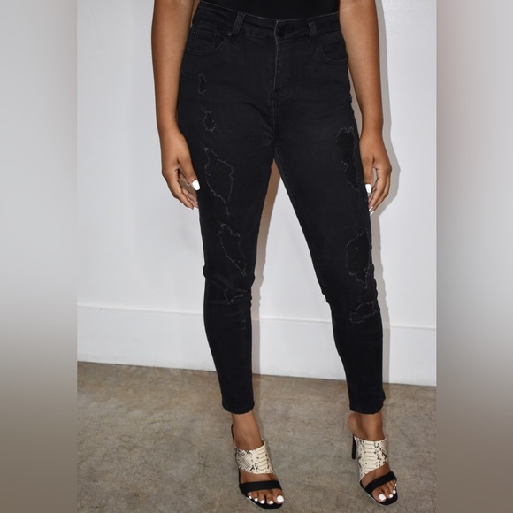 Denim - Onyx High Rise Skinny Jean